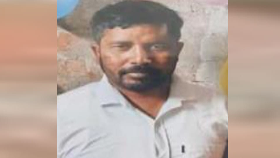 Jalaun Accident: Dumper Crashes into Truck After Steering Fails; Driver Dies Trapped in Cabin