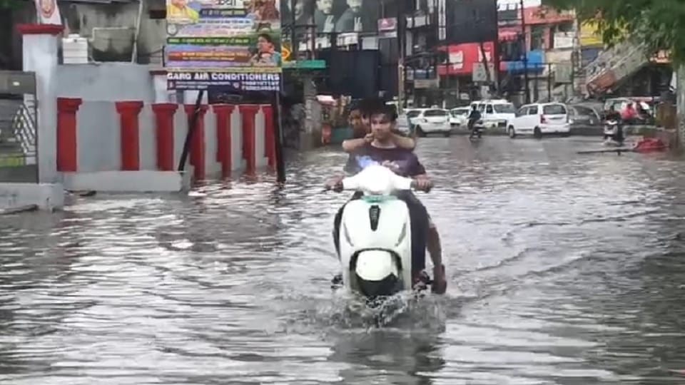 School Closure: Students up to Class 12 in Meerut will have a holiday on Friday; alert issued for heavy rain