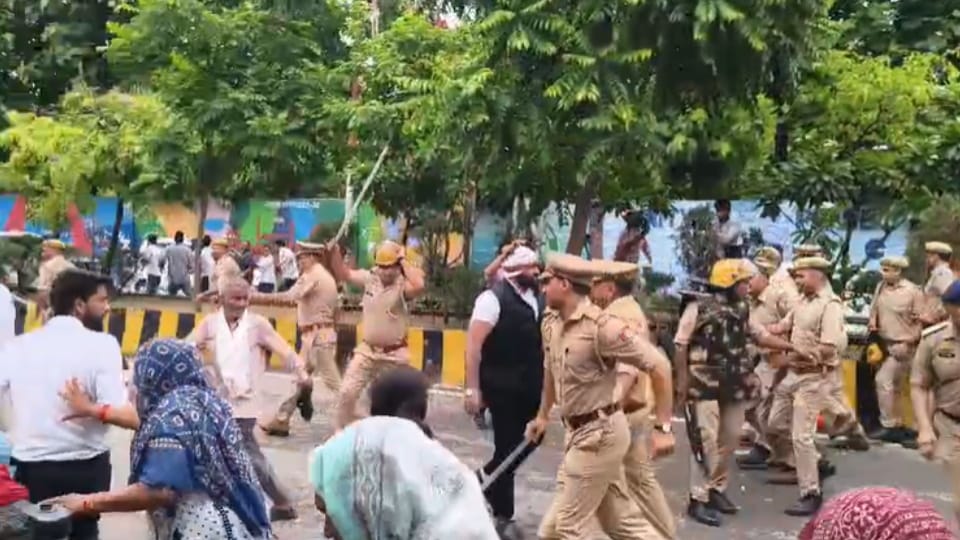 Meerut Student Murder Case: Protest Turns Violent, SSP Accused of Slapping Detainee