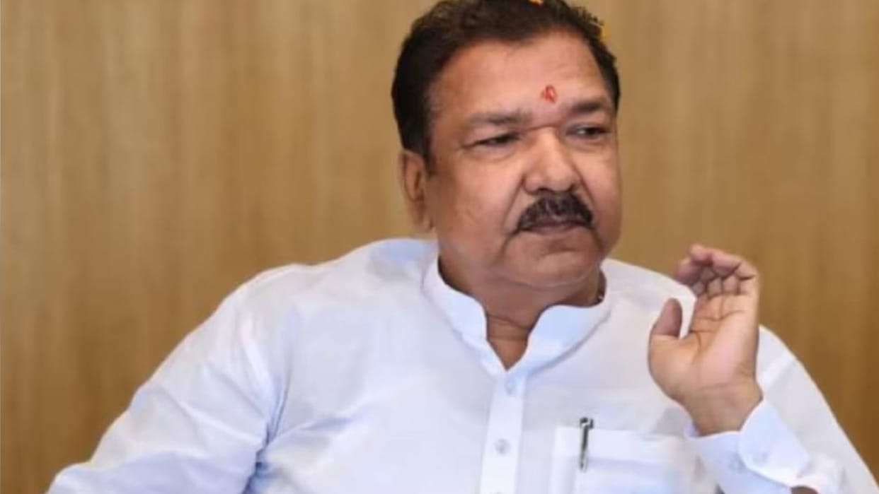 Bihar: Strict action taken against indiscipline in the Revenue Department news in hindi