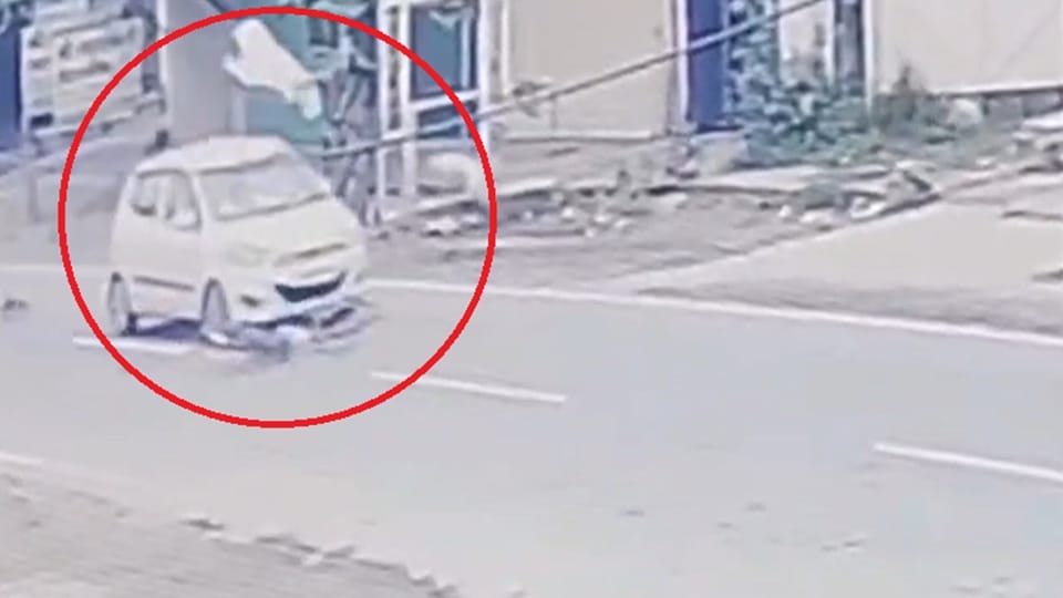 Speeding car hits elderly cyclist in Narnaul dies on the spot
