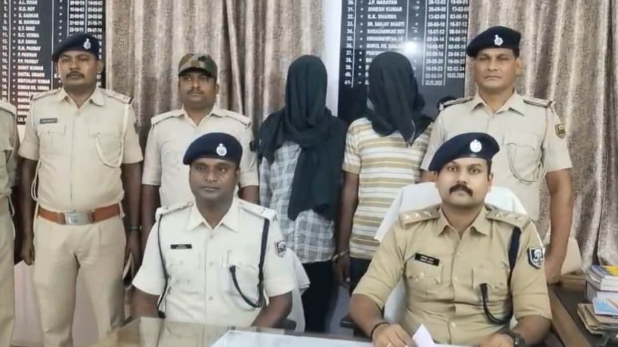 Viral Video Exposes Illegal Arms Display Two Accused Arrested Two Country-Made Pistols Recovered