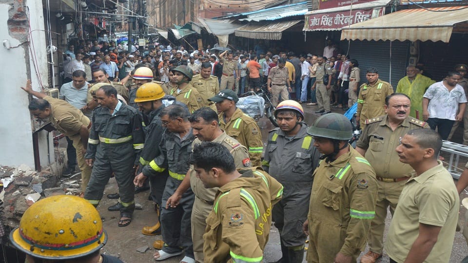 Agra Shop Collapse Two-Storey Shop Collapses Into Drain Screams Echo for 15 Minutes
