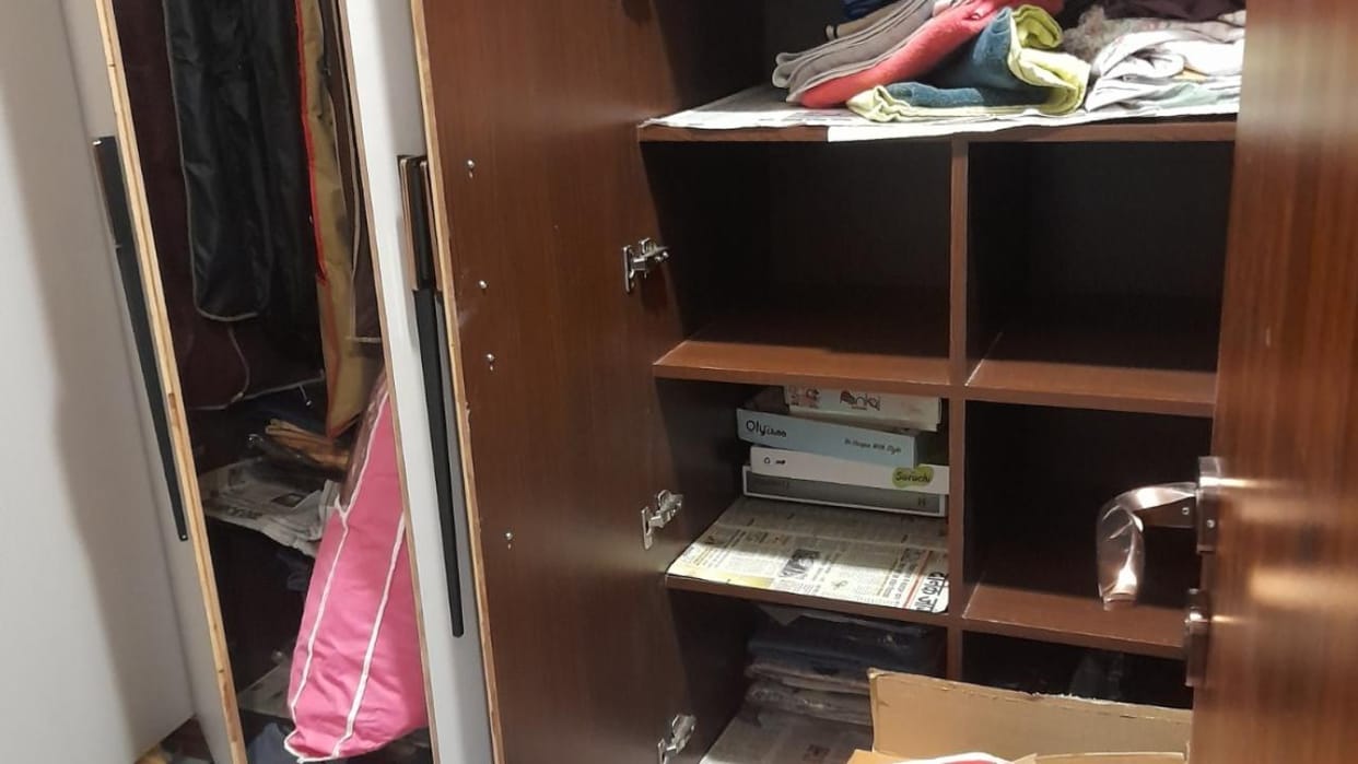 Jhansi: Thieves broke into a software engineer's house and stole jewelry worth lakhs