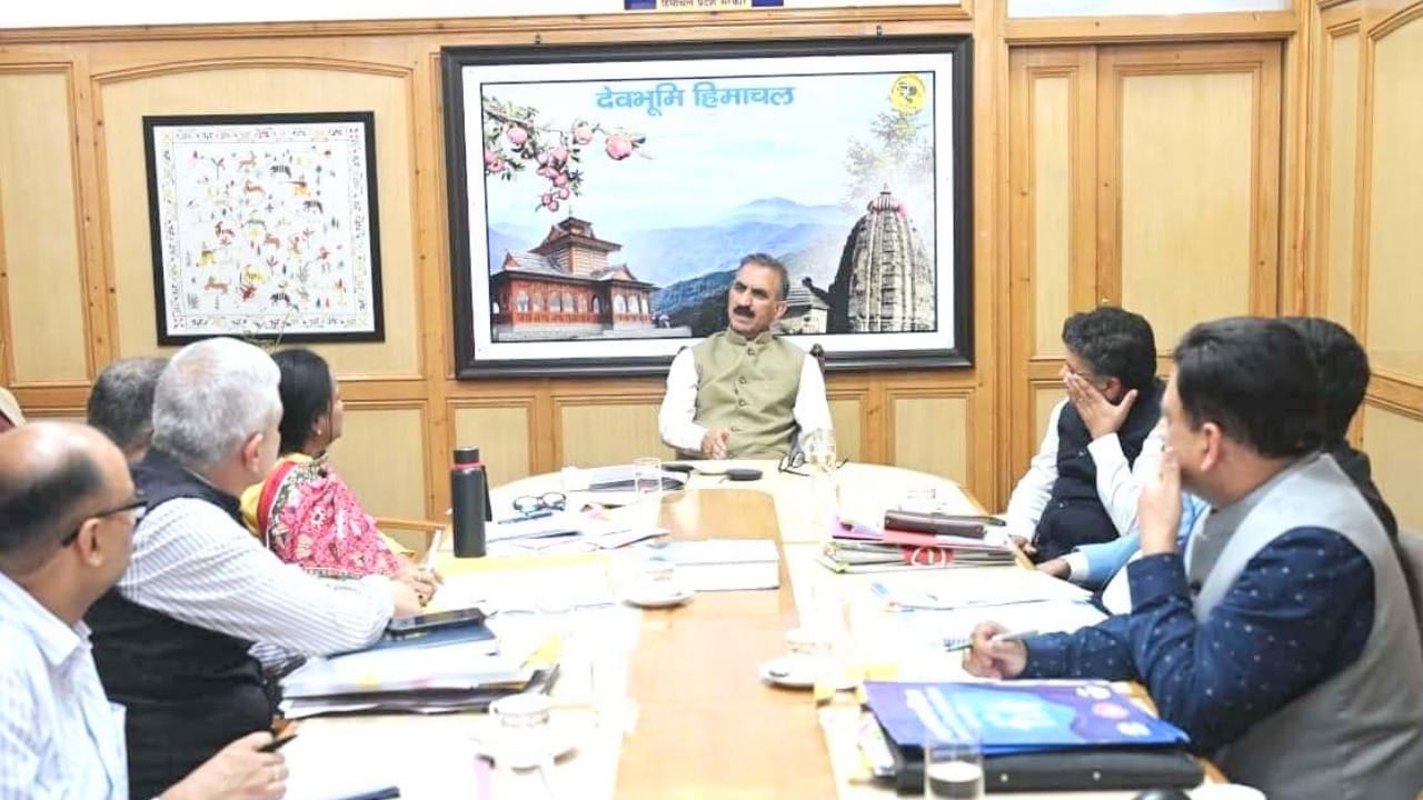 मुख्यमंत्री सुखविंद्र सिंह सुक्खू ने की बैठक की अध्यक्षता।