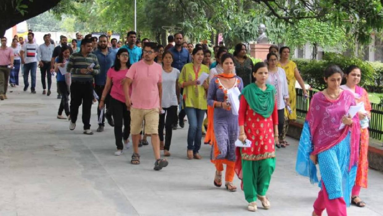 UP: Backward Classes Commission's major decision; recommends revising the results of the 6,8500-teacher recrui