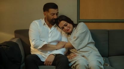 Ikka Movie Review in hindi sunny deol akshaye khanna starrer thriller courtroom drama released on netflix