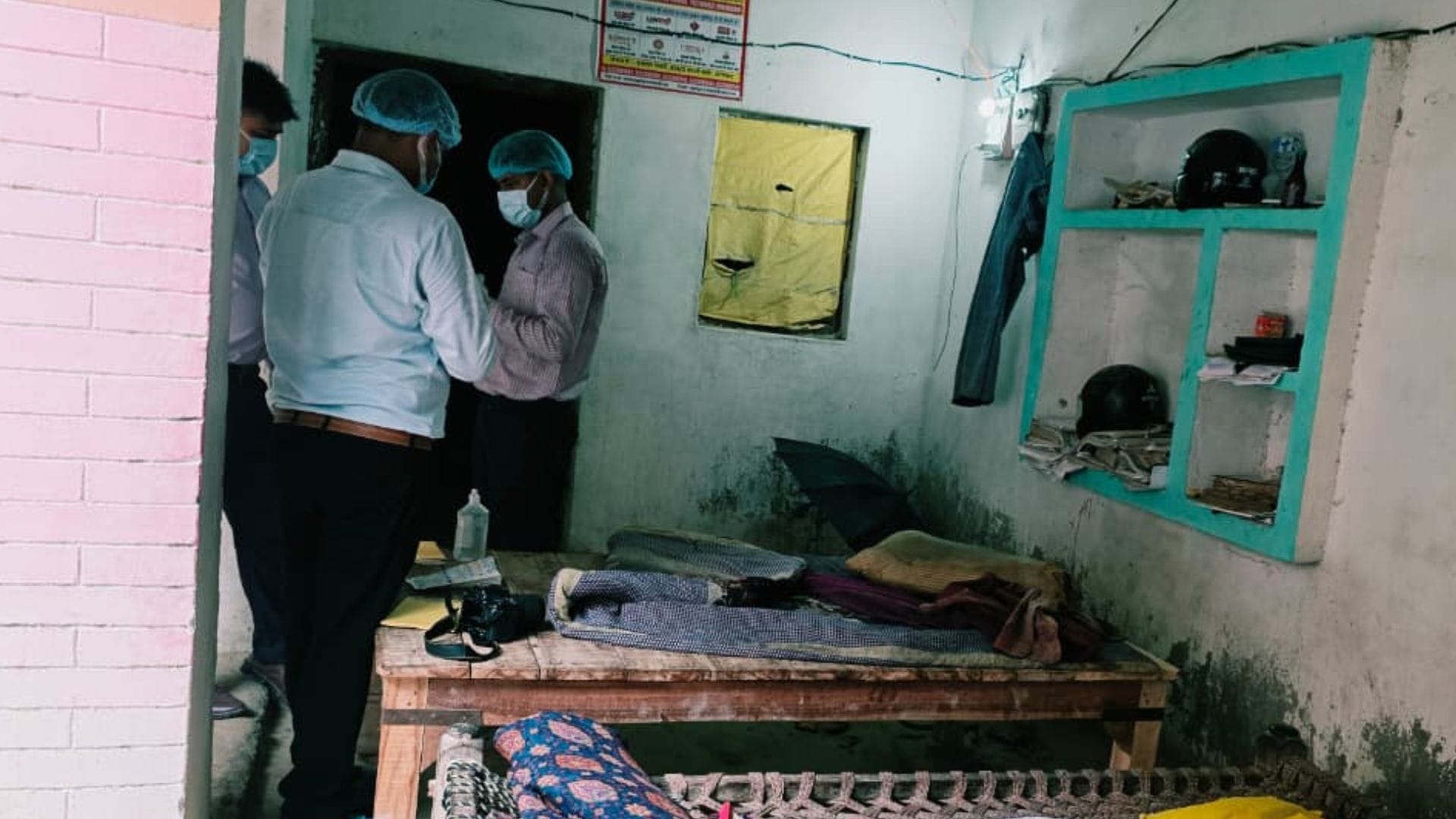Double murder in Azamgarh Grandfather and grandson hacked death with axe while sleeping tubewell police arrive