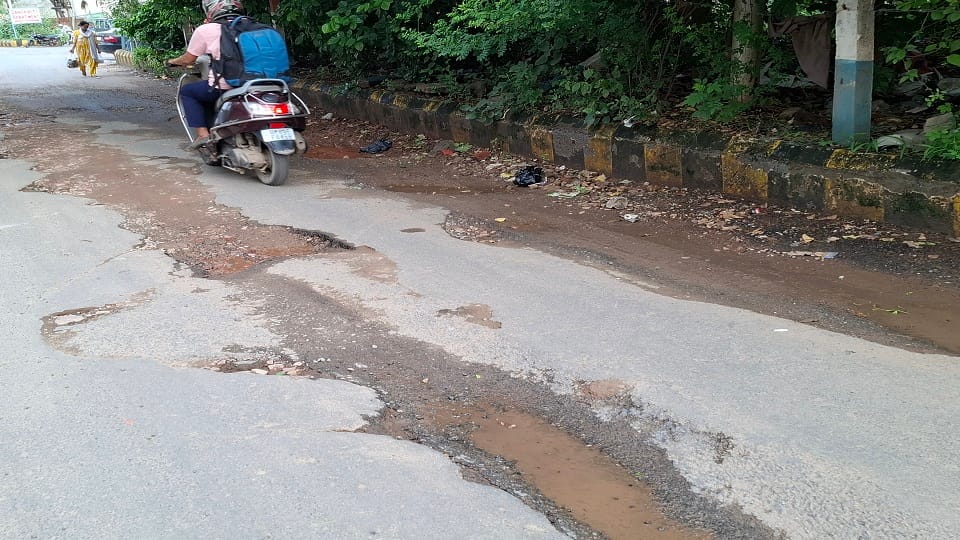 First Monsoon Rain Exposes Cracks in 200 Crore Road Projects