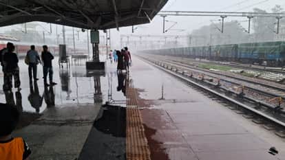 Varanasi Cantt Station turn into waterfall amidst rain water drips from platform roof 40 passengers miss train