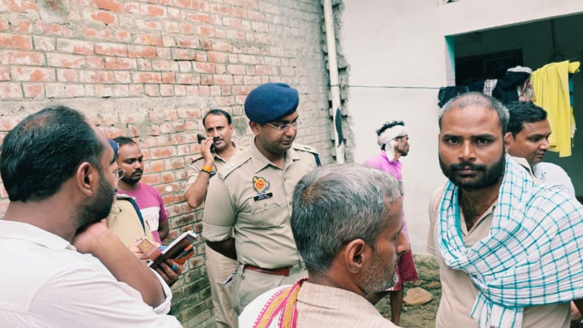 Double murder in Azamgarh Grandfather and grandson hacked death with axe while sleeping tubewell police arrive
