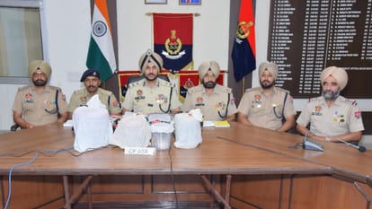 आरोपियों से बरामद सामान