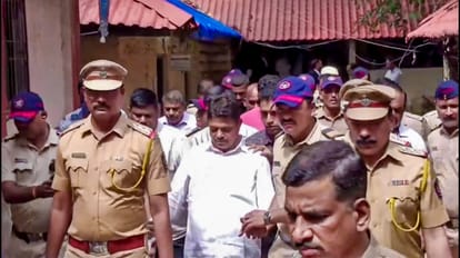 Shiv Sena corporator Ramesh Mhatre gets bail in thane hospital assault case