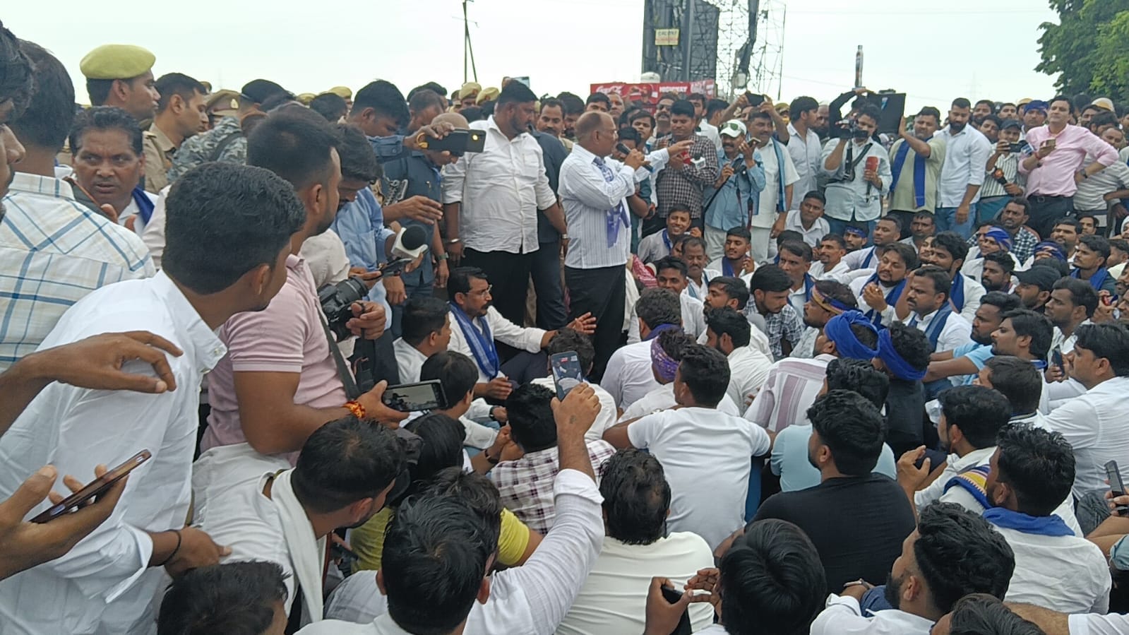 Meerut Student Murder Case: MP Chandrashekhar Azad Meets Victim's Family, Assures Full Support