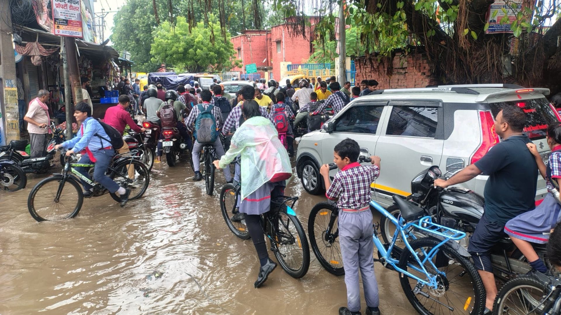 Varanasi rain 29 areas of city submerged water remained logged on roads for hours