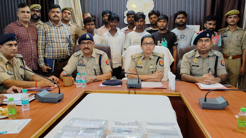 10 cunning fraudsters nabbed in Kanpur Dehat for duping people across the country via cyber scams