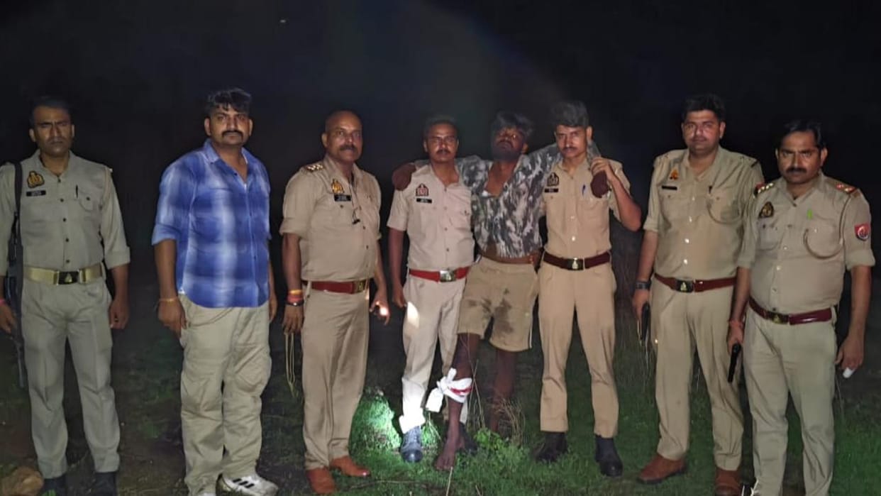 Jhansi: One of the miscreants who entered Ashok Sunfran Colony was injured in an encounter