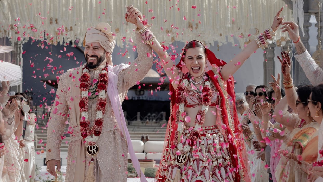 Pics Shows Palak Purswani Marries Boyfriend Rohan Khanna In A Simple Wedding Ceremony At The Isha Yoga Center