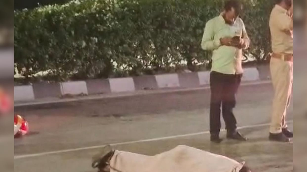 Varanasi Motorcyclist dies after hit unidentified vehicle in Satomahua driver fled scene severe head injury