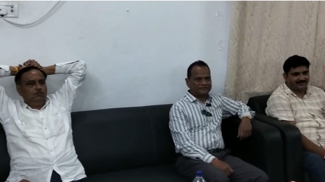Bihar Politics Former IPS Vinay Kumar Launches Maha Parivartan Movement Clean Candidates for Panchayat Polls