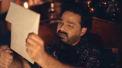 After Naseeb song Power Star Pawan Singh New Bhojpuri sad song first Look Poster Released