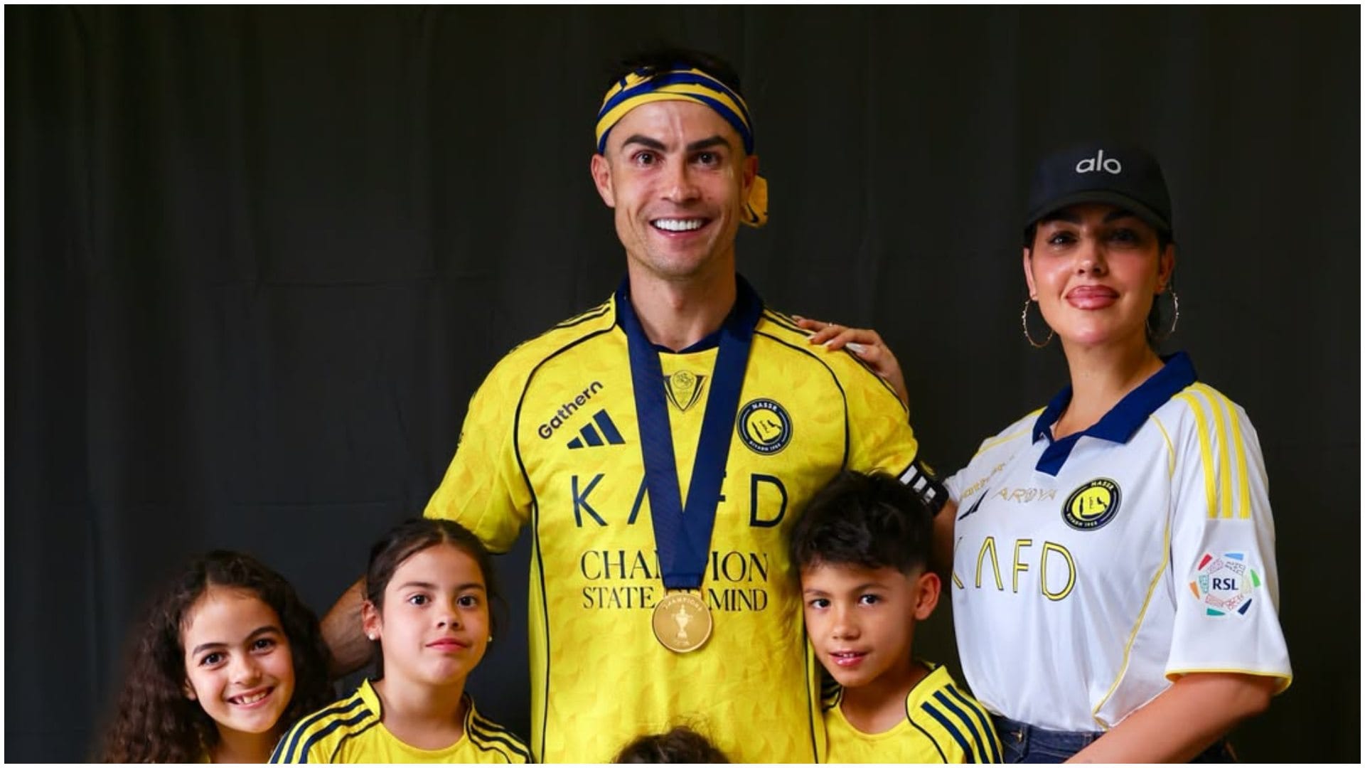 Cristiano Ronaldo Parenting Rules in Hindi Bachchon Ki Parvarish Tips
