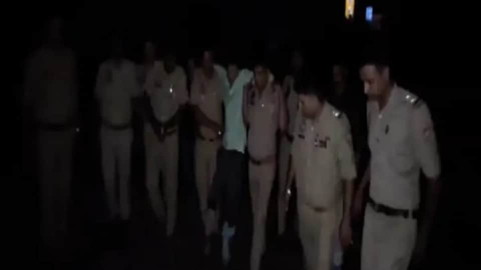 Wanted Kidnap and Robbery Accused Arrested After Police Encounter in Mathura