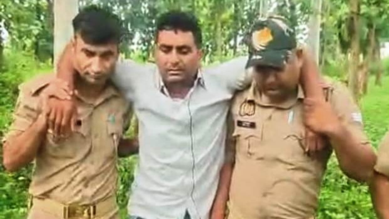 Police arrested accused Zubair during an encounter in Bareilly