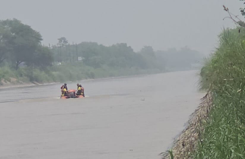 Haridwar News Woman jumped into Gang nahar with her young daughter after dispute with her husband