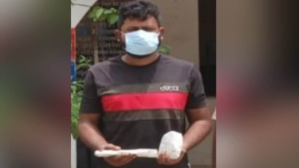 Saharanpur: Drug smuggler arrested with smack worth ₹60.40 lakh; used to supply it on a bike with a friend.