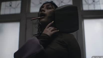 Evil Dead Burn Movie Review and rating in hindi Souheila Yacoub Tandi Wright and Luciane Buchanan horror film