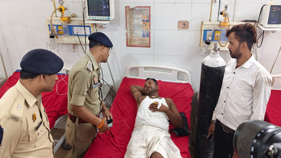 Chitrakoot: Husband consumes poison along with children following a dispute with his wife