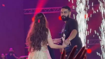Who Is Shekhar Chaudhary Meet Jasmine Sandlas Fiance Whom Singer Introduced From Stage And Showed The Ring