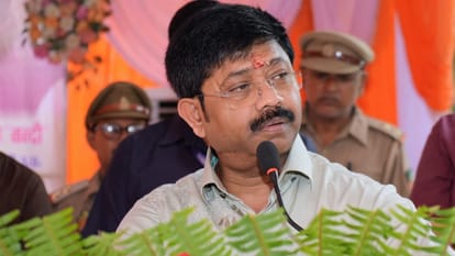 नंद गोपाल गुप्ता नंदी, कैबिनेट मंत्री।