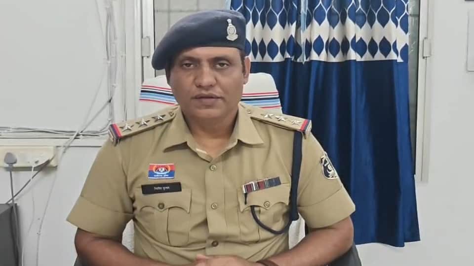 पुलिस मामले की जांच में जुटी
