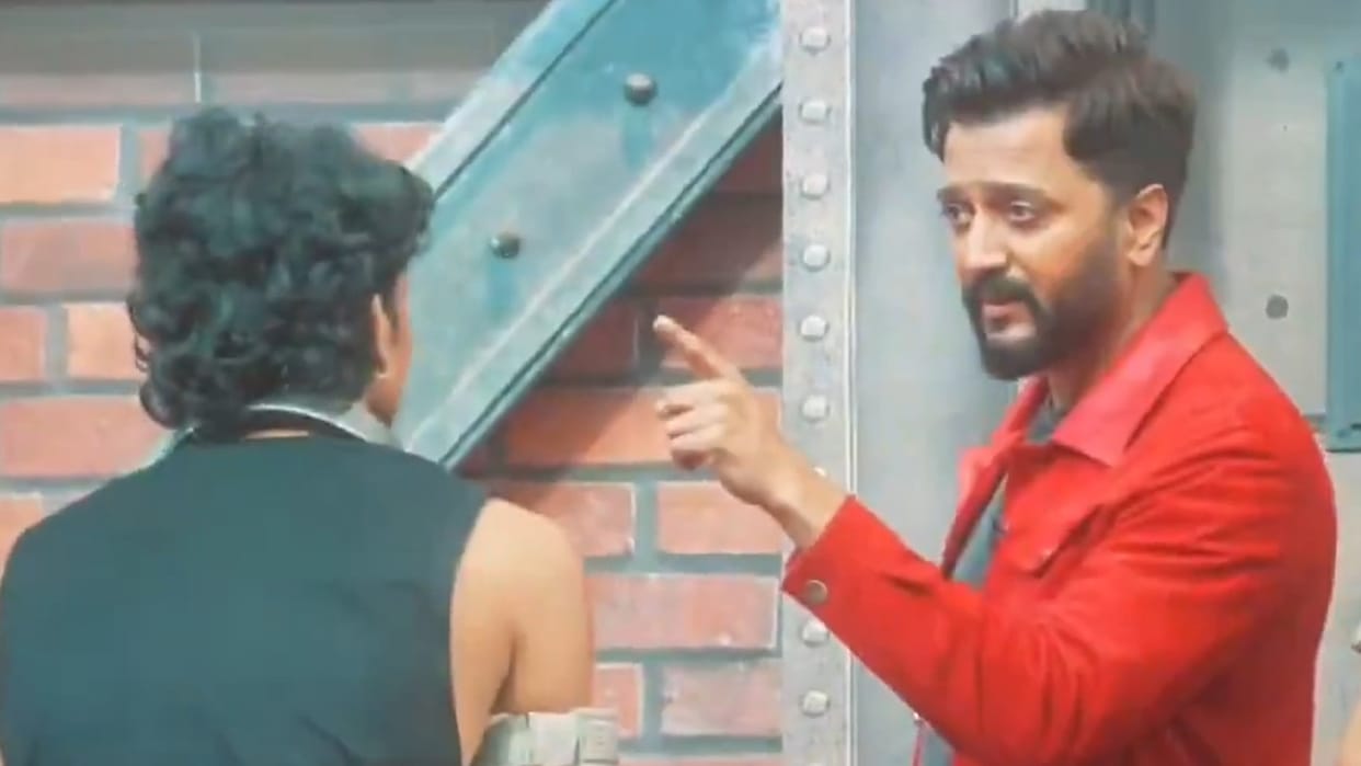 Riteish Deshmukh Gets Angry at Lock Upp 2 Contestant Yogesh Rawat Video Goes Viral