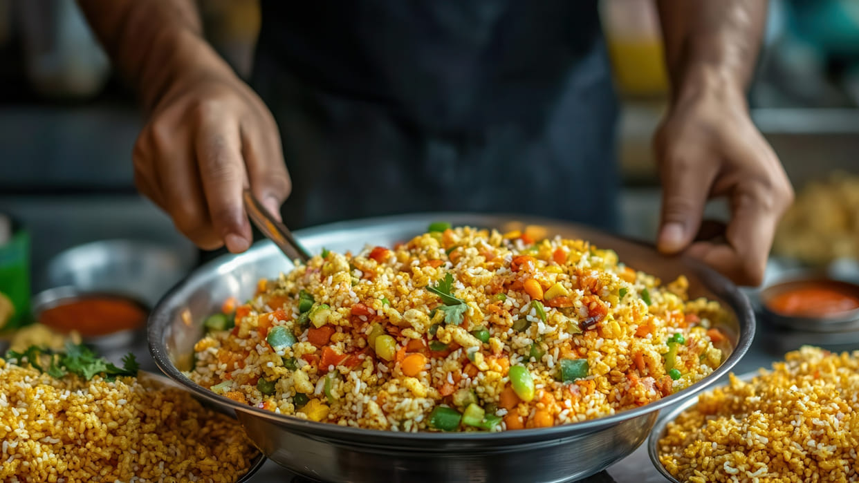 Man bhelpuri making method sparks street food hygiene social media debate viral video