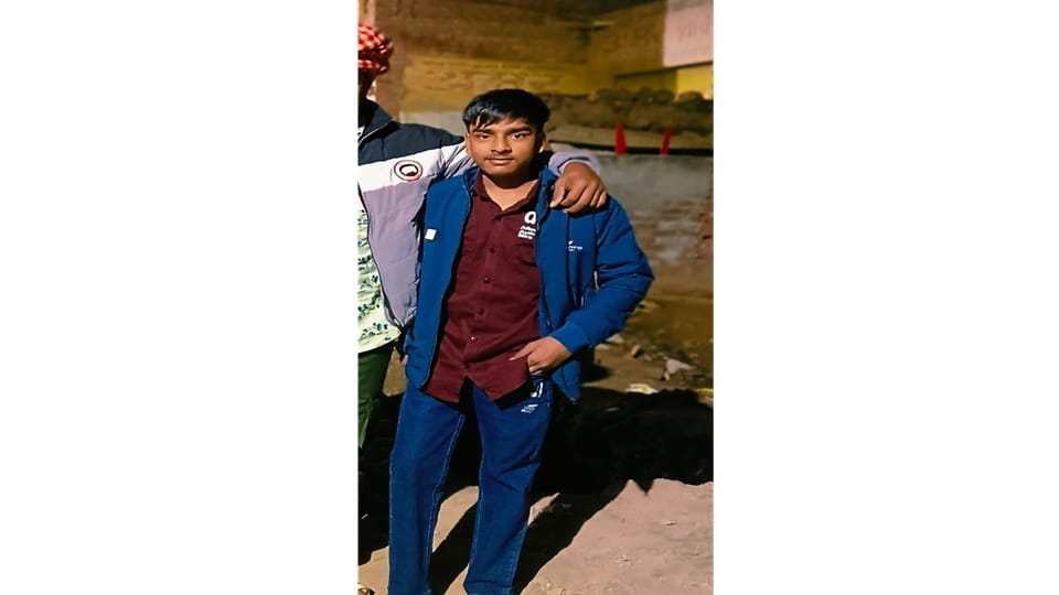 Class 10 student dies under suspicious circumstances at Navodaya Vidyalaya hostel in Bhiwani.