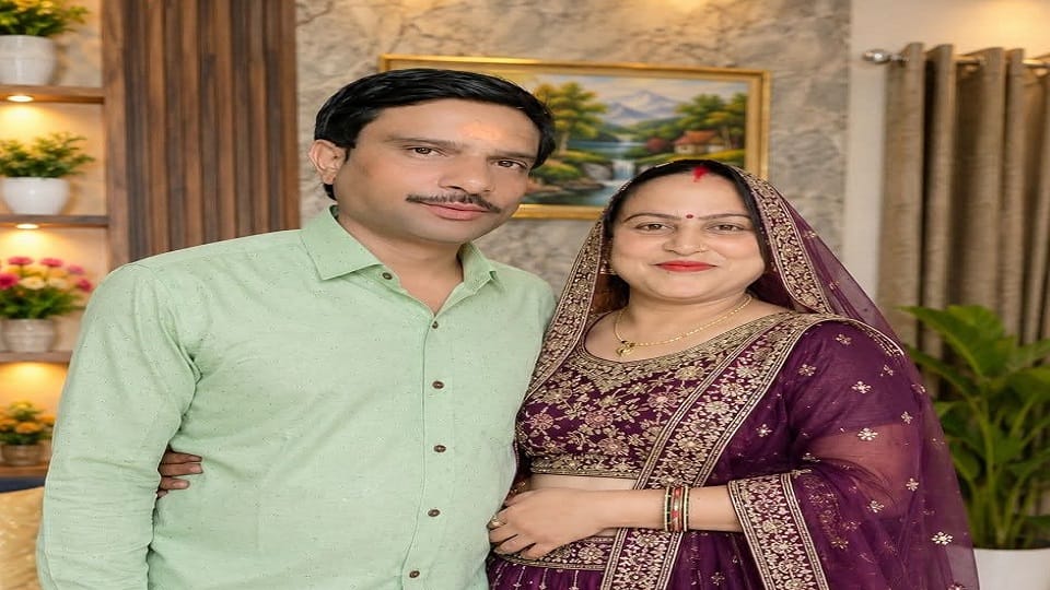Couple died in tragic road accident in Agra