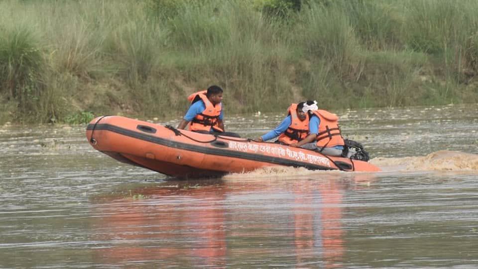 couple committed suicide by jumping off Ramganga River bridge In Moradabad