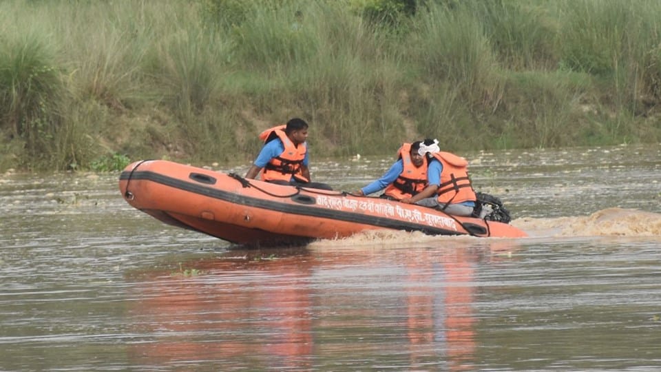 couple committed suicide by jumping off Ramganga River bridge In Moradabad