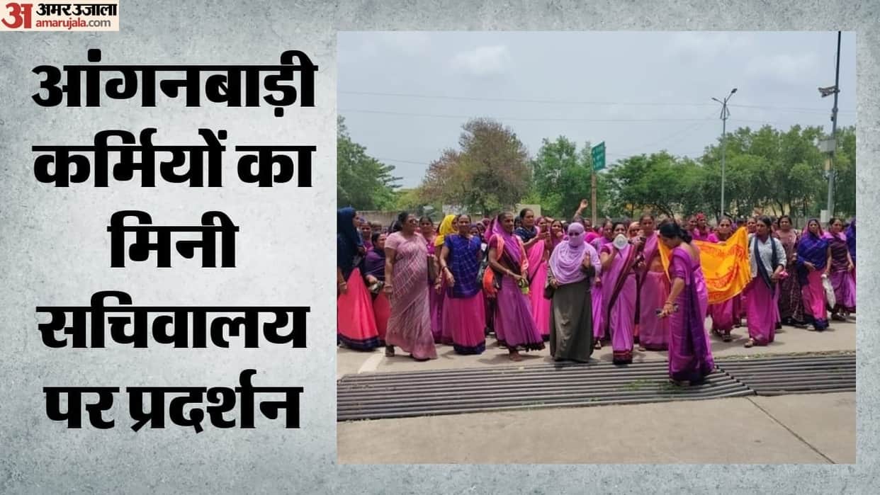After hymns and songs, a memorandum was presented.