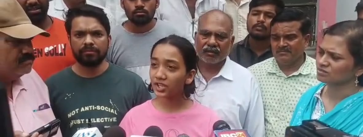 Indore News: Daughter says father had been suspicious ever since the engagement; he used to link her mother's