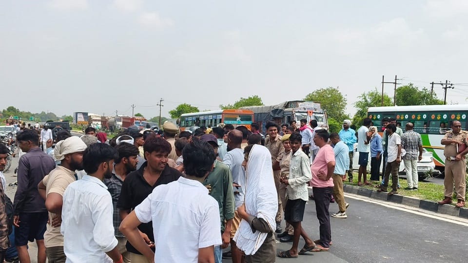 Speeding Truck Hits Bike, Woman Killed; Villagers Block GT Road