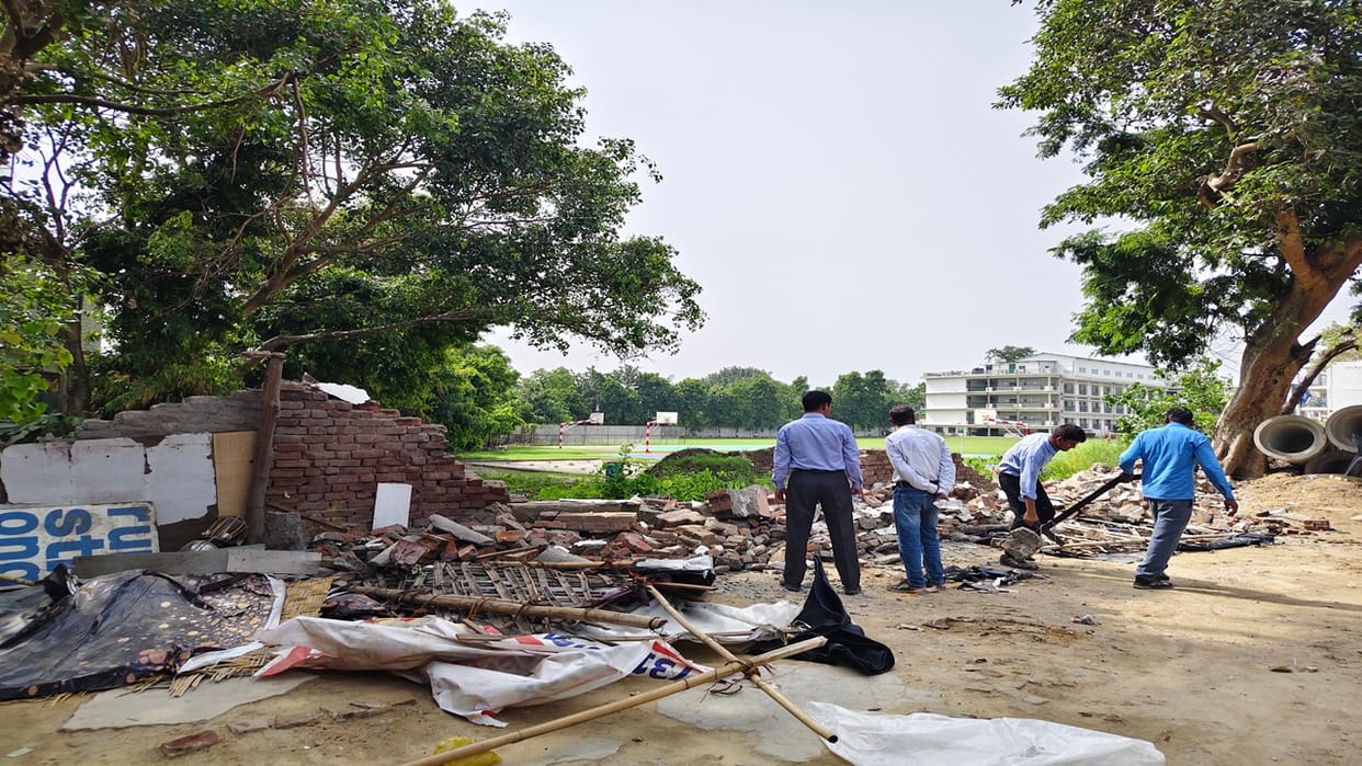Bulldozers run on encroachment GRM school wall demolished in Bareilly