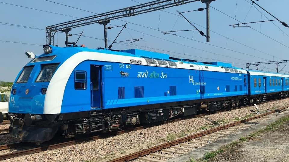 India's First Hudrogen Train Set for launch Check Fare Route and key Facts in Hindi news in Hindi