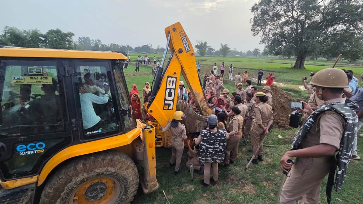 Uproar in Chandauli over encroachment on Forest Department land SDM and police pacify  situation