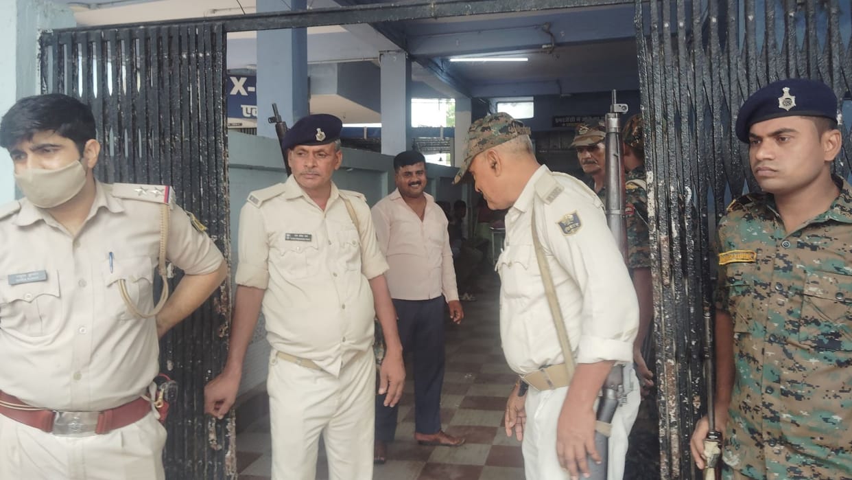Bihar Main Accused in Father-Son Double Murder Case Injured in Police Encounter After Exchange of Fire