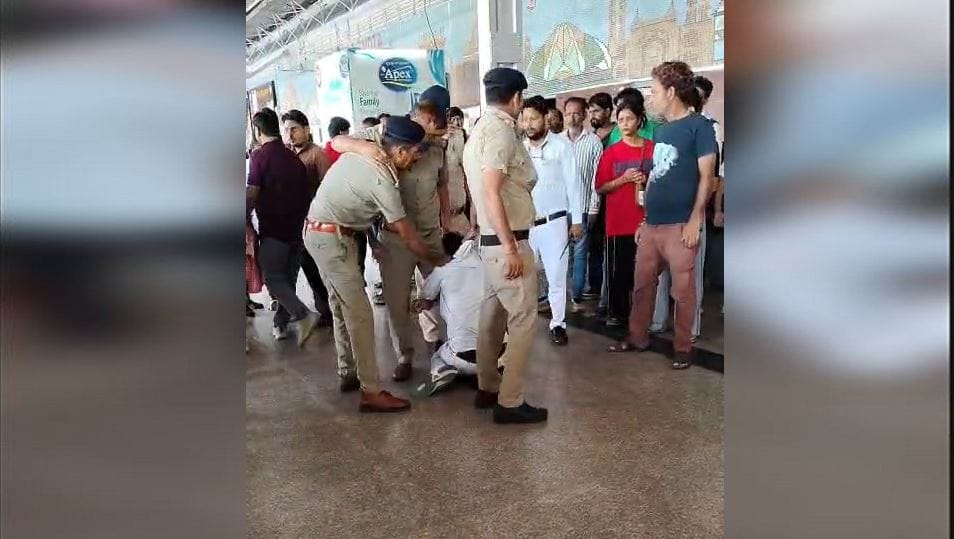 Railway Panel Reviews CCTV Footage in Agra Cantt DSS Assault Case