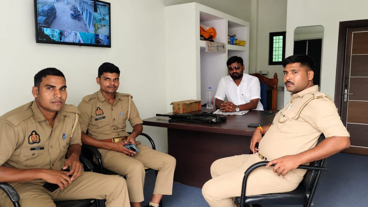 Police place Anil Singh under house arrest ahead of a proposed protest over teacher recruitment; security forc